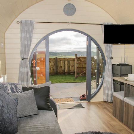 Stapeley Pod Villa Shrewsbury Bagian luar foto