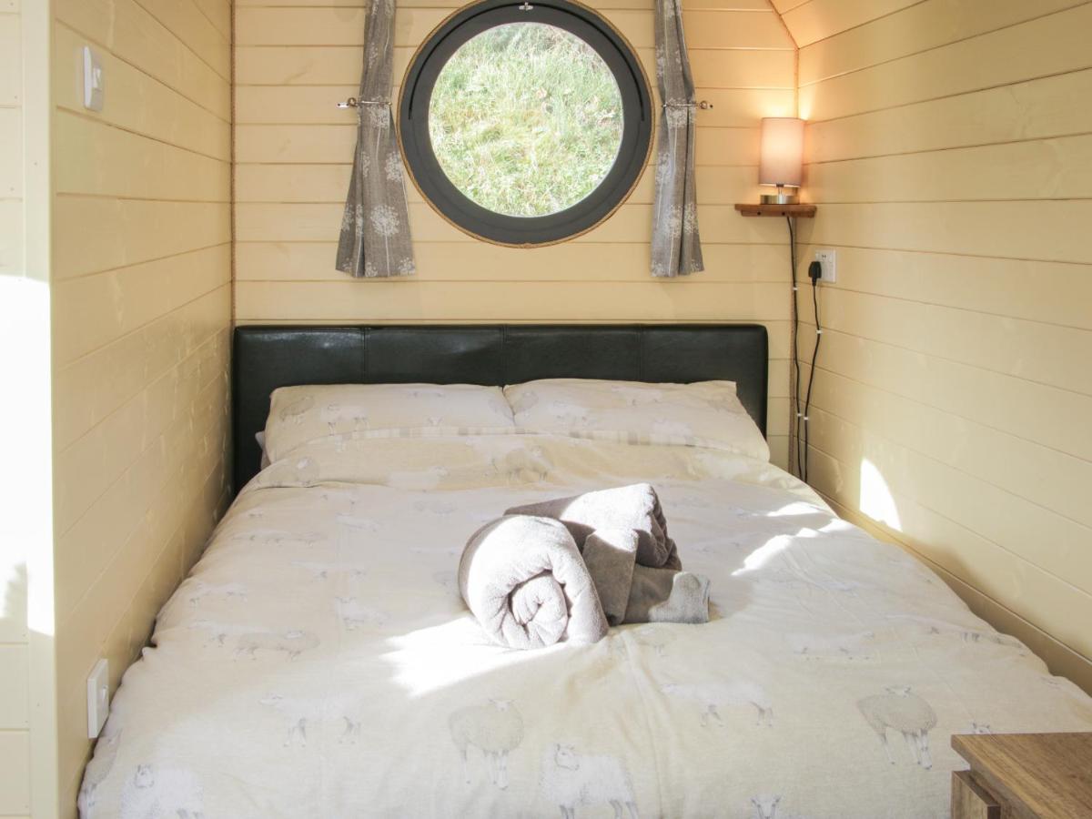 Stapeley Pod Villa Shrewsbury Bagian luar foto